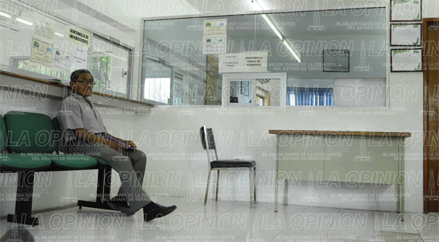 Oficina de SCT elefante blanco Oficina de SCT elefante blanco