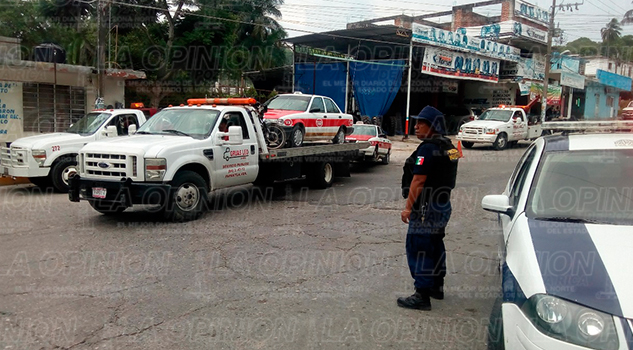 Levantan unidades de alquiler en Papantla Papantla Operativo Transporte Público Tránsito