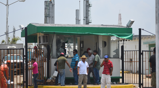 Pierden empleo 10 mil veracruzanos Pieden empleo 10 mil veracruzanos