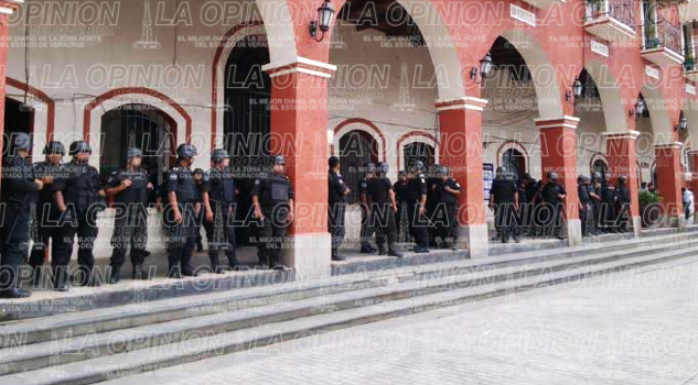 Portaban armas de fuego; presos Portaban armas de fuego; presos