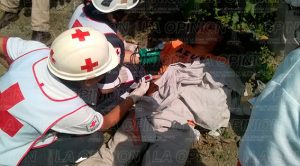 Accidente en la Poza Rica-Cazones; 3 lesionados Poza Rica Cazones Pemex Automóvil Accidente Camioneta