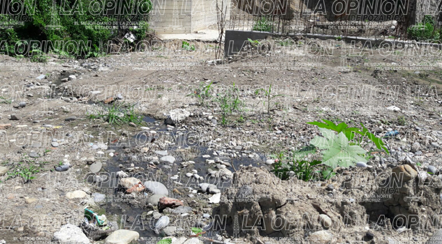 Quejas por drenaje a cielo abierto en la Ampliación Heriberto Jara Corona