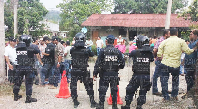 Tensión en Cerro Azul por recuento de votos Tensión en Cerro Azul por recuento de votos