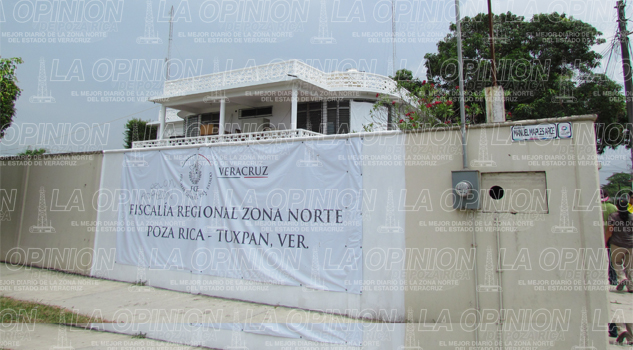 Violan a dos jóvenes en la playa Violan a dos jóvenes en la playa
