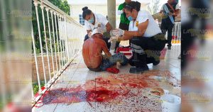 Quisieron degollarlo en el parque de Plan de Ayala Quisieron degollarlo en el parque de Plan de Ayala