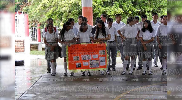 Luchan por alejar de drogas a la juventud Luchan por alejar de drogas a la juventud