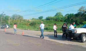 Tiran cuerpo mutilado en libramiento de Tuxpan