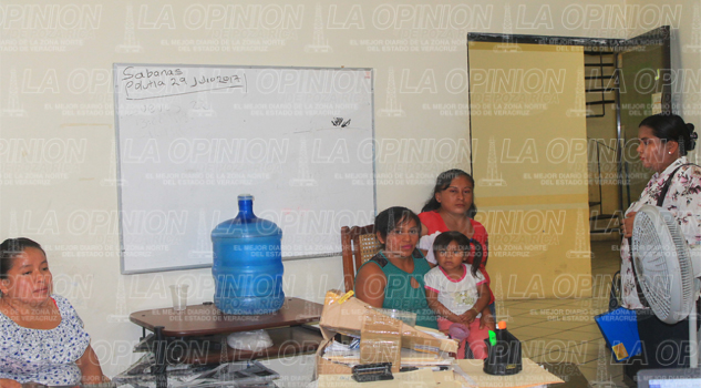 Abusan agentes auxiliares Abusan agentes auxiliares