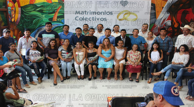 Se unen en matrimonio colectivo BODASCOLECTIVAS
