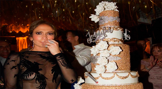 El lujoso (y costoso) pastel de cumpleaños con el que JLo festejó su cumple El lujoso (y costoso) pastel de cumpleaños con el que JLo festejó su cumple