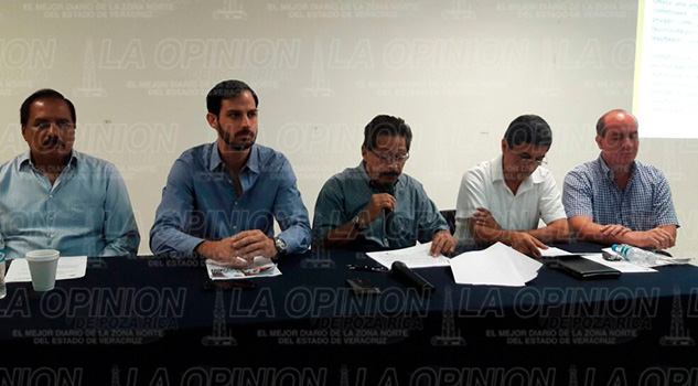 Presentan la Escuela de Capacitación y Desarrollo Empresarial Escuela de Capacitación y Desarrollo Empresarial