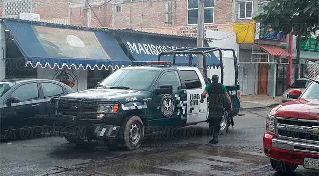 VIDEO: Federales sitian la colonia Tajin