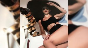 Presume zapatos, pero su diminuto traje de baño robó miradas Fernanda Castillo Traje de Baño