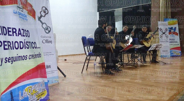 Inicia el concierto La guitarra sinfónica Inicia el concierto La guitarra sinfónica