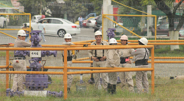 Aumento salarial a petroleros