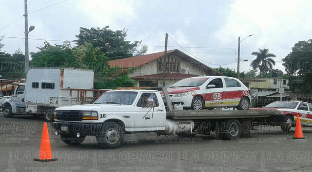 Multas contra choferes y dos taxis al corralón Multas contra choferes