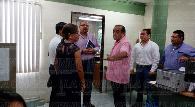 Javier Velazquez y Sergio Quiroz se reúnen Poza Rica Reunión de Alcaldes