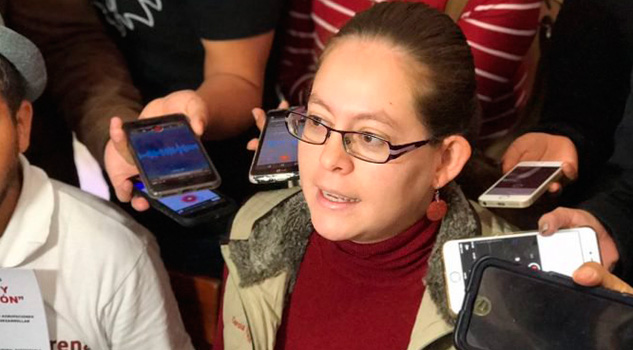 Morena tendrá su universidad en Xalapa Tanya Carola Viveros Cházaro El texto original de este artículo fue publicado por la Agencia Quadratín en la siguiente dirección: https://veracruz.quadratin.com.mx/proximas-elecciones-morena-tendra-universidad-xalapa/ Este contenido se encuentra protegido por la ley. Si lo cita, por favor mencione la fuente y haga un enlace a la nota original de donde usted lo ha tomado. Agencia Quadratín. Todos los Derechos Reservados © 2016.
