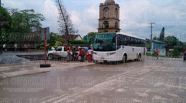 Temen asaltos en la ruta a Metlaltoyuca Temen Asaltos Ruta Metlaltoyuca