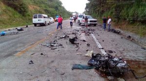 Terrible accidente en la México-Tuxpan, 4 muertos y un herido