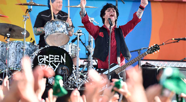 Tragedia en el Mad Cool: muere un acróbata durante un festival de rock en España Tragedia en el Mad Cool muere un acróbata durante un festival de rock en España