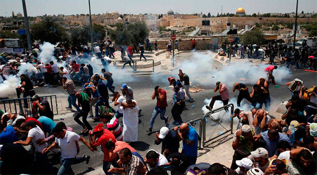 Tres palestinos muertos en las protestas en Jerusalén Tres palestinos muertos en las protestas en Jerusalén