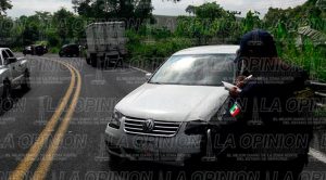 Heridos y daños materiales en volcadura Volcadura Carretera