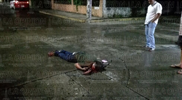Atropellado por una camioneta Nissan Pick accidente tuxpan-7