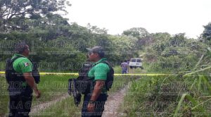 Calcinan a dos en un taxi, en Barrio de Xico