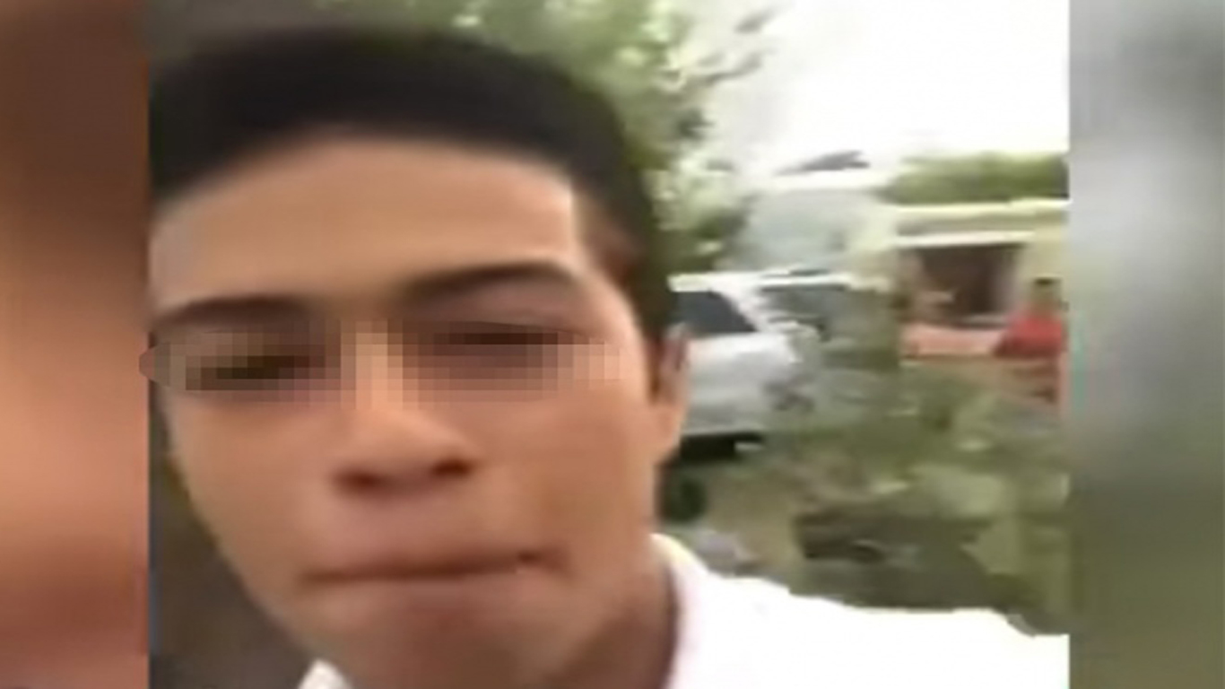 Video; se burla de marcha gay en Facebook y lo llaman #Ladycloset