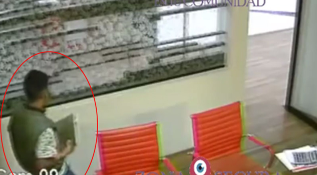 Video: Niño roba laptop en tiempo récord niño hurta lap top
