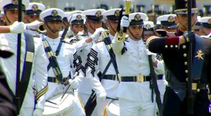 Peña Nieto en graduación de cadetes de la H. Escuela Naval en Antón Lizardo