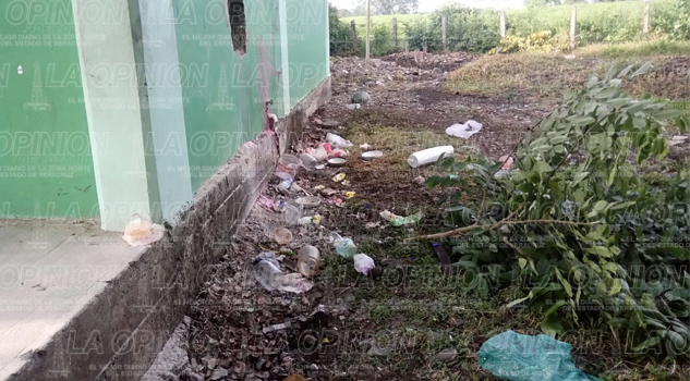 Robo en escuela secundaria robo