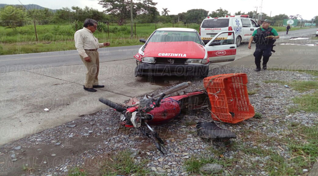 Taxista atropella a moto-tortillero taxiaccidente3