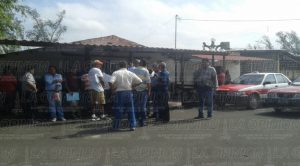 Unidades a la espera de ser atendidas por Transporte Público.