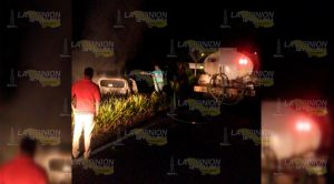 Encuentran taxi en llamas Taxi Envuelto Llamas