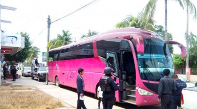 Asaltan con violencia un autobús turístico Asalto Autobús Turístico