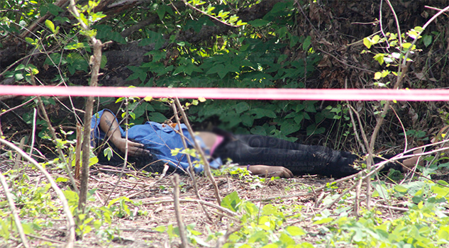 Asesinan a una mujer