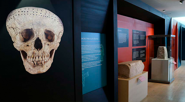 Entrelazan simbolismo sacrificial de mayas y mexicas en par de exposiciones del Museo Maya de Cancún Entrelazan simbolismo sacrificial de mayas y mexicas en par de exposiciones del Museo Maya de Cancún