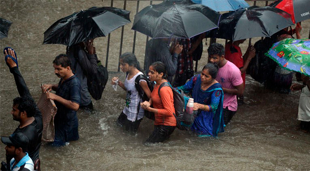 Fuertes lluvias en la India dejan al menos cinco personas muertas Fuertes lluvias en la India dejan al menos cinco personas muertas