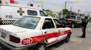 Repartidor se quiebra un brazo al impactarse