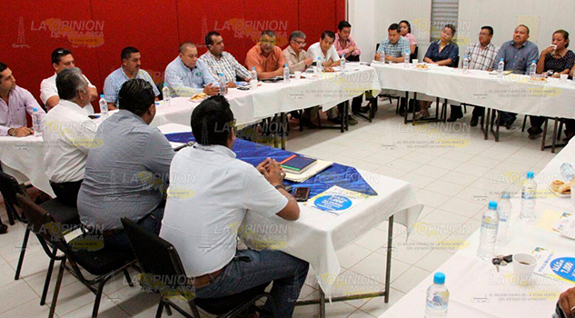 Apoyos, destinados a los estudiantes sobresalientes, no se cancelan La entrega de los estímulos educativos contemplada para este lunes 21 de agosto queda suspendida, pues será re