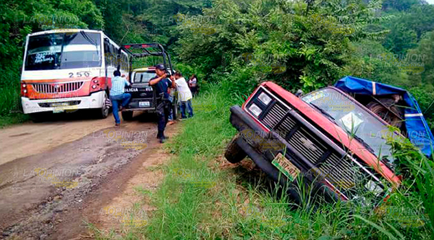 5 lesionados en aparatoso accidente Lesionados Aparatoso Accidente
