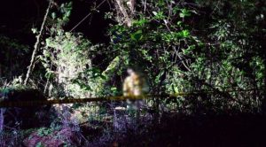 No pueden velarlo porque su cabeza no aparece