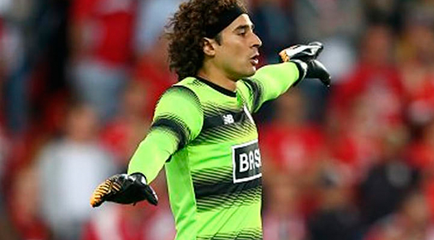Memo Ochoa sufre primera goleada en Bélgica con un 0-4 Memo Ochoa sufre primera g