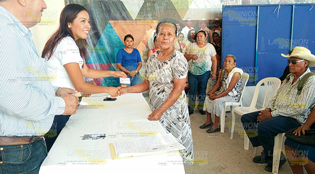 Masiva entrega de micas de Inapam Entrega Micas Inapam