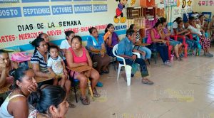 Toman las instalaciones de la escuela primaria Leopoldo Kiel en Tantoyuca