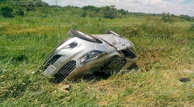 Pareja se salva de milagro Pareja se salva de milagro