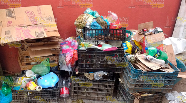 Se quejan del servicio de limpia pública Se quejan del servicio de limpia pública