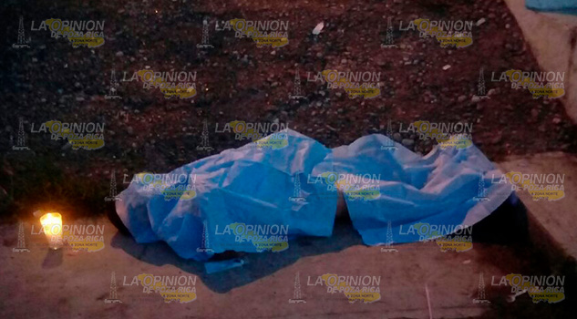 Sufre infarto 10 minutos después de entrar al campo de juego Veterano Infarto Campo Juego